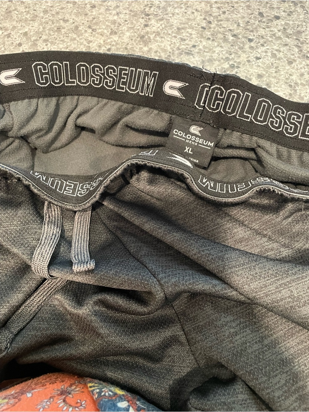 Florida Gators Collegiate Dark gray Men’s XL logo Joggers from Colosseum - Picture 3 of 7